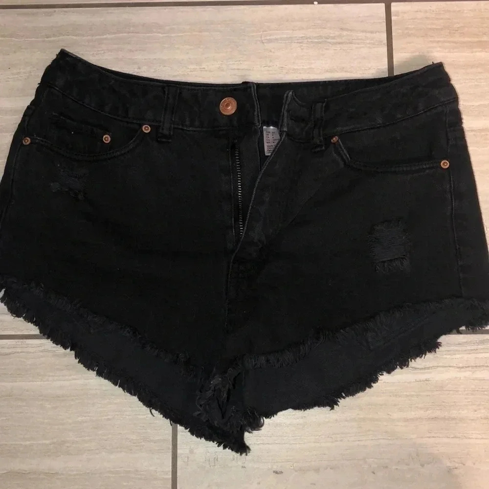 High-waist, Black Jean Shorts - Picture 2 of 6